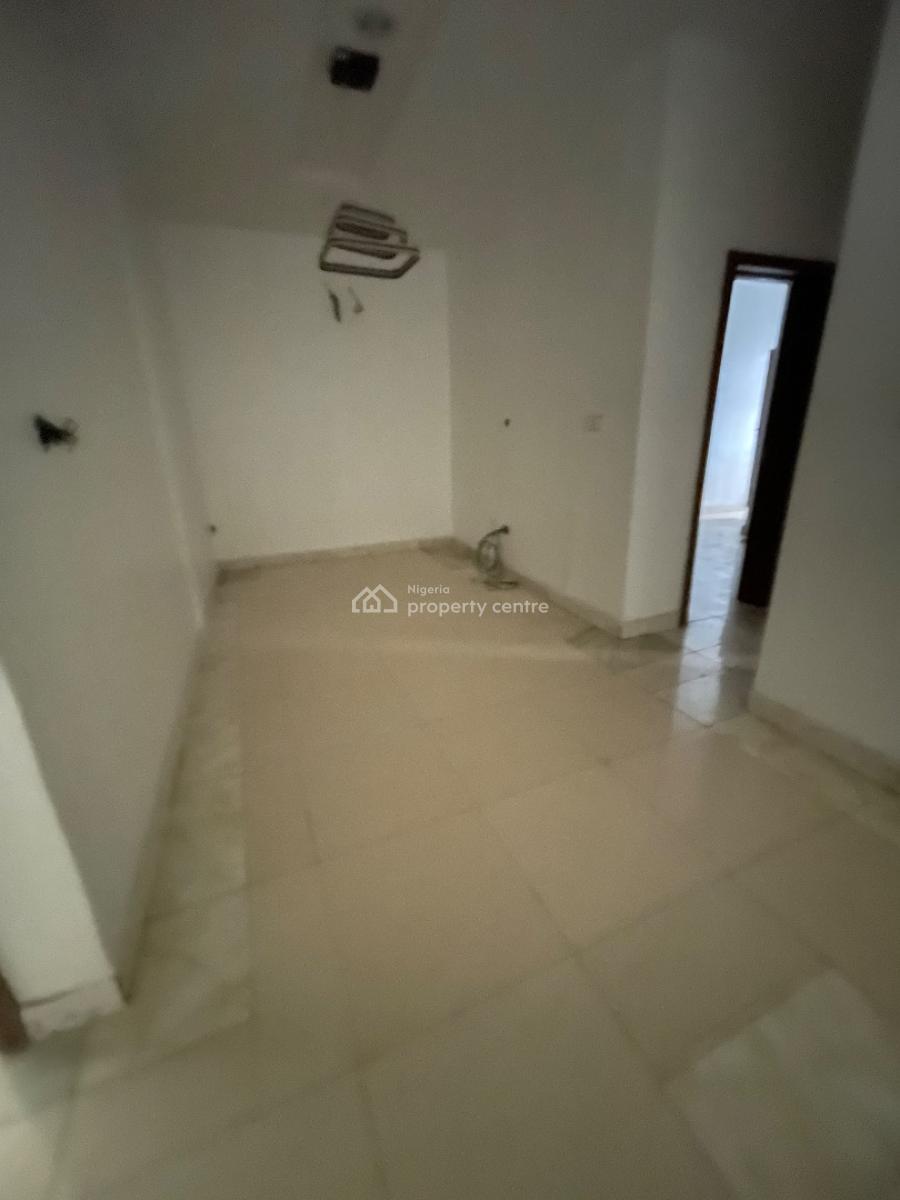 Spacious Four Bedroom Terrace Duplex, Orchid, Royal Pine Estate, Lekki, Lagos, Terraced Duplex for Rent