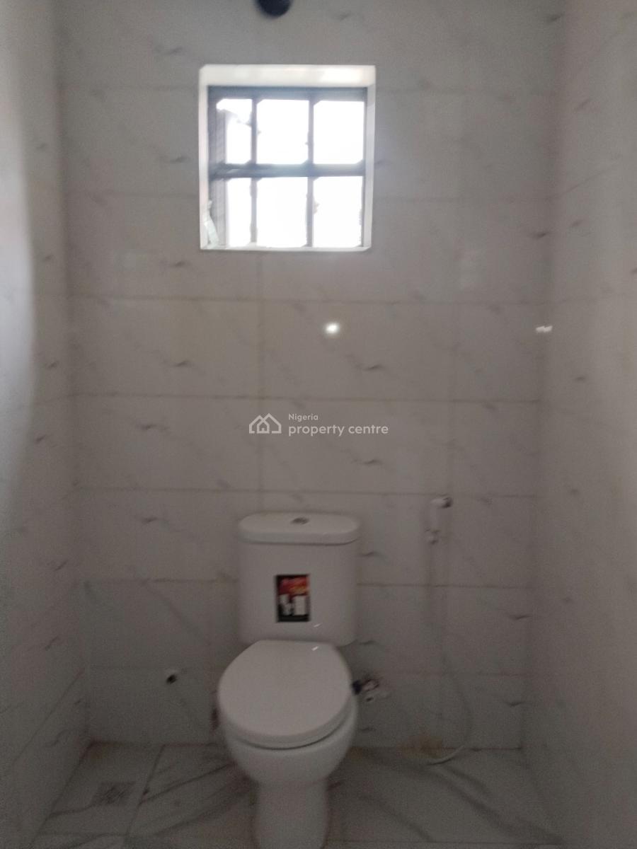 Specious 3 Bedroom Flat with Bq, Off Ilasan New Road, Ilasan, Lekki, Lagos, Flat / Apartment for Rent