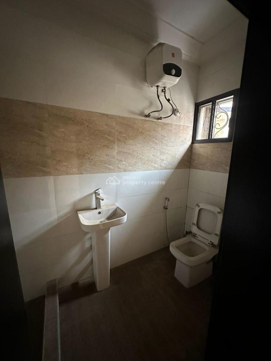 Newly Built Tastefully Finished 2 Beflat in a Serene and Quiet Estate, Anthony, Anthony, Maryland, Lagos, Flat / Apartment for Sale