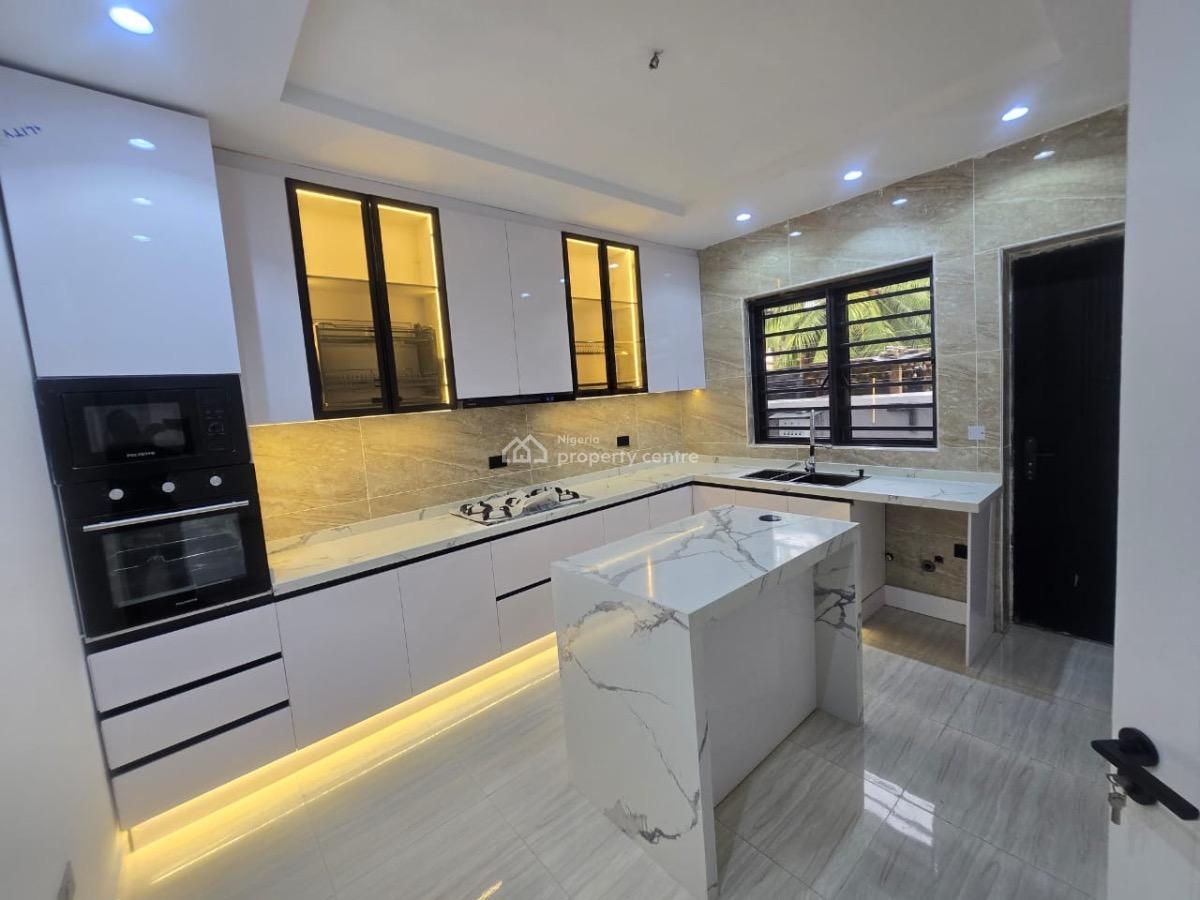 3bedroom Duplex with a Bq at Lekki Phase 1, Lekki Phase 1 Lekki Lagos, Lekki Phase 1, Lekki, Lagos, Semi-detached Duplex for Sale
