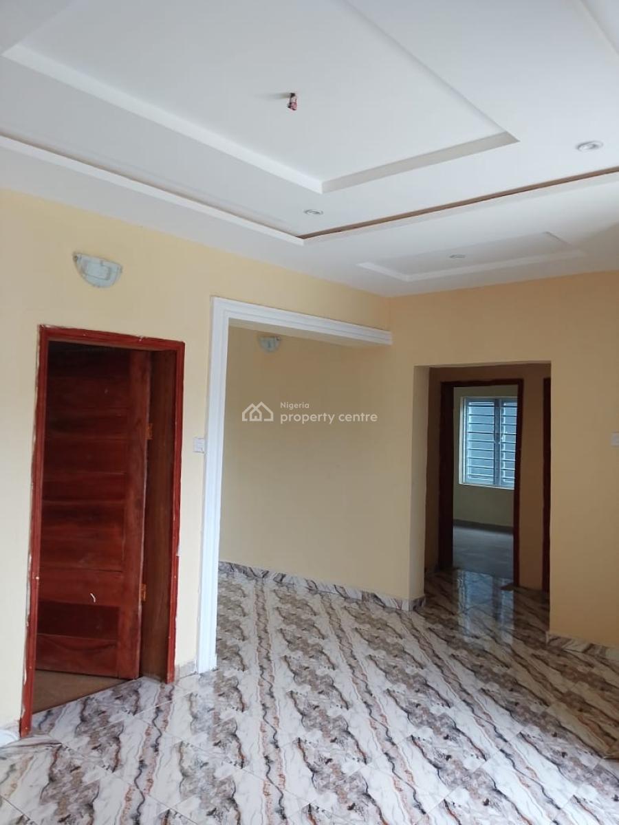 Brand New Pop 2 Bedroom Flat, Isiu , Imota Road, Ikorodu, Isiu, Ikorodu, Lagos, Flat / Apartment for Rent