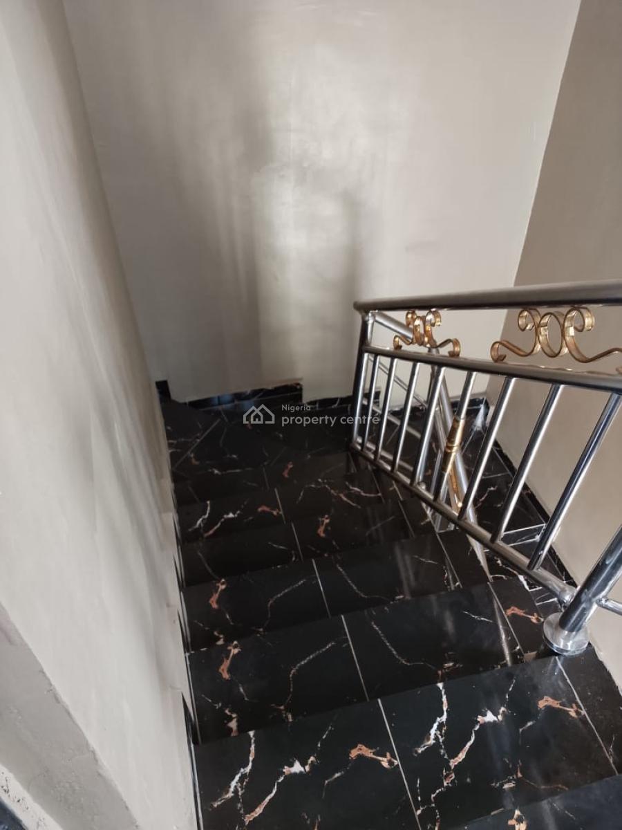Brand New Pop 2 Bedroom Flat, Isiu , Imota Road, Ikorodu, Isiu, Ikorodu, Lagos, Flat / Apartment for Rent