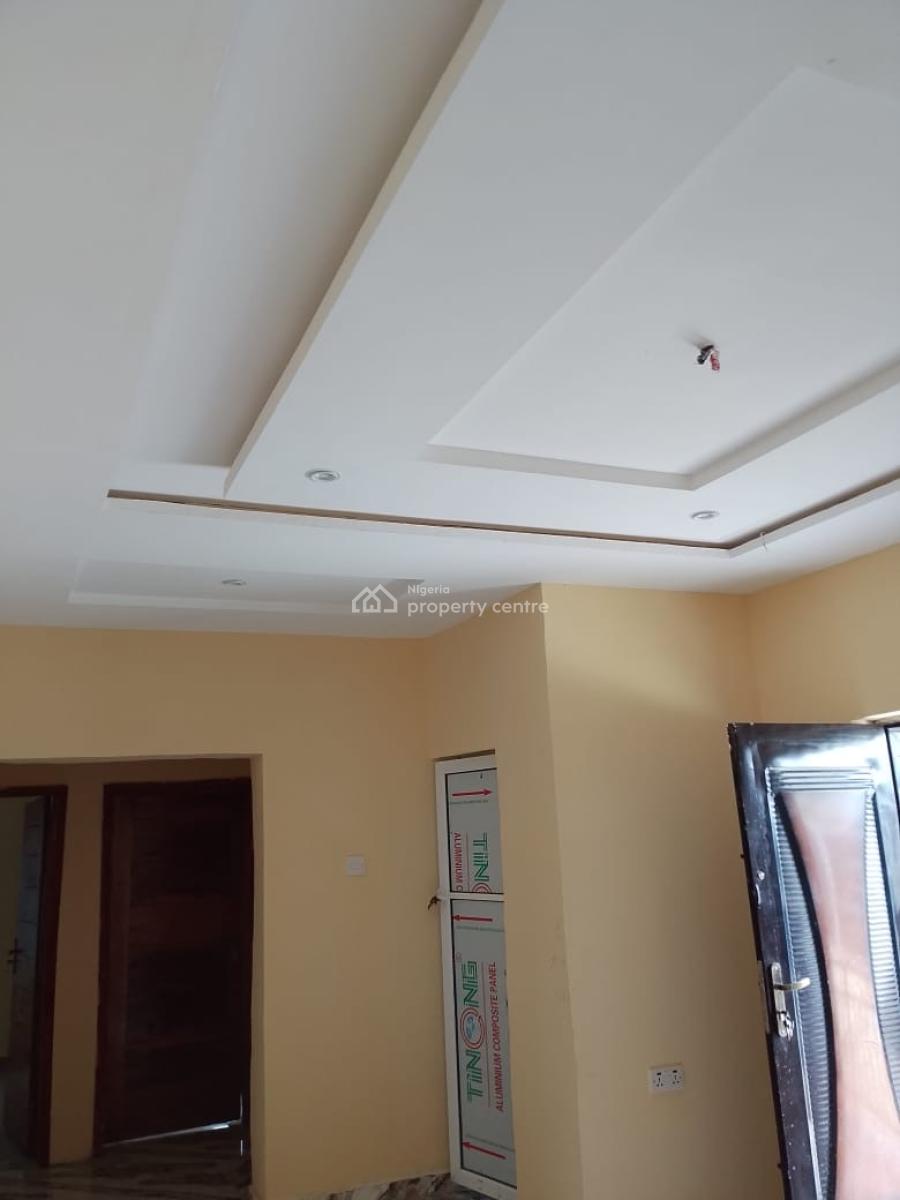Brand New Pop 2 Bedroom Flat, Isiu , Imota Road, Ikorodu, Isiu, Ikorodu, Lagos, Flat / Apartment for Rent
