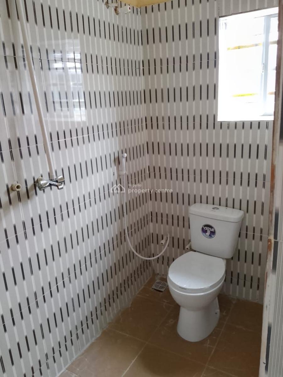 Brand New Pop 2 Bedroom Flat, Isiu , Imota Road, Ikorodu, Isiu, Ikorodu, Lagos, Flat / Apartment for Rent