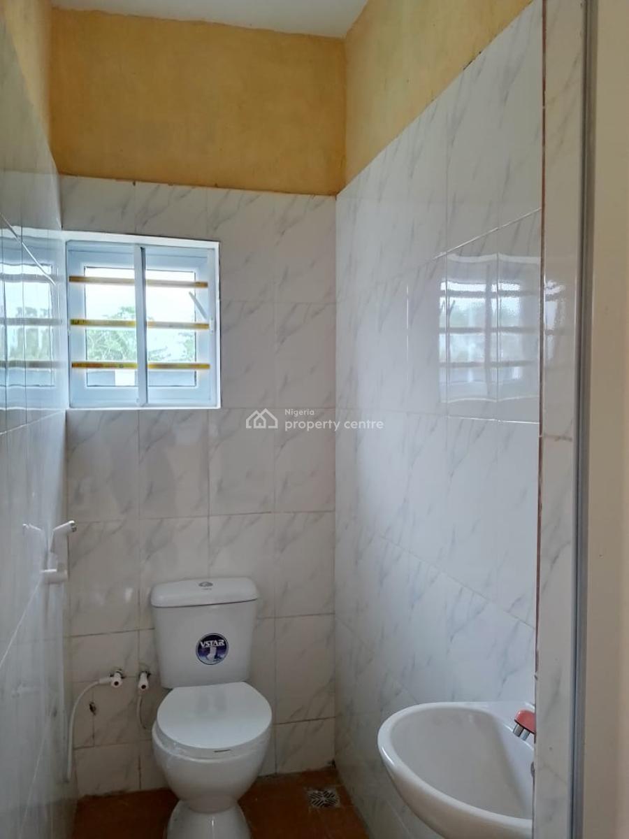 Brand New Pop 2 Bedroom Flat, Isiu , Imota Road, Ikorodu, Isiu, Ikorodu, Lagos, Flat / Apartment for Rent