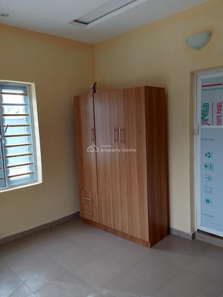 Brand New Pop 2 Bedroom Flat, Isiu , Imota Road, Ikorodu, Isiu, Ikorodu, Lagos, Flat / Apartment for Rent