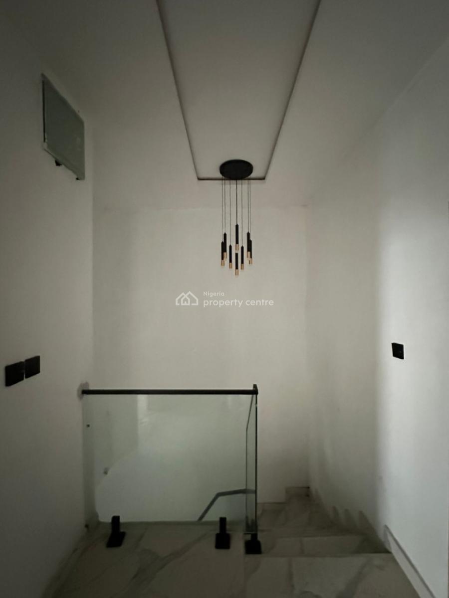 Opulent 3 Bedroom Terrace, Ikota, Lekki, Lagos, House for Sale