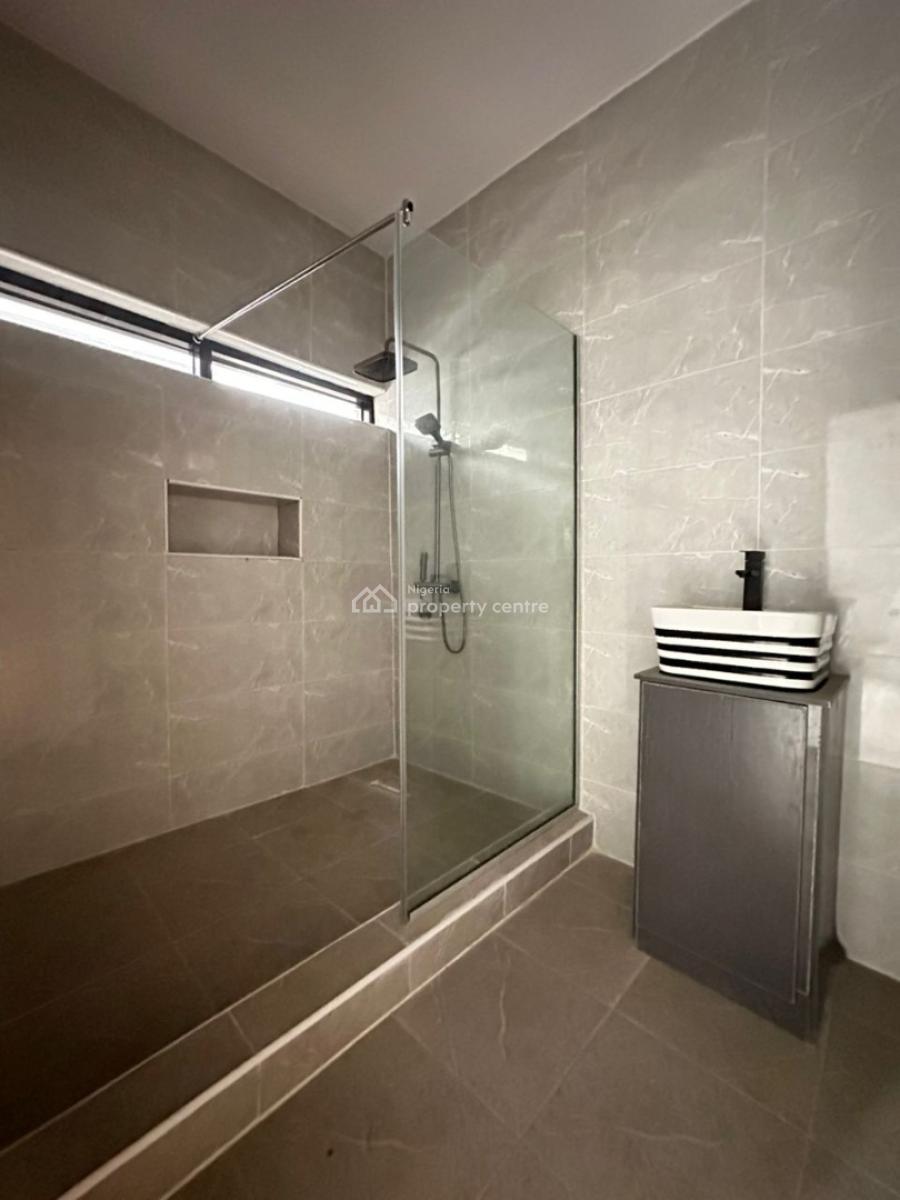 Opulent 3 Bedroom Terrace, Ikota, Lekki, Lagos, House for Sale