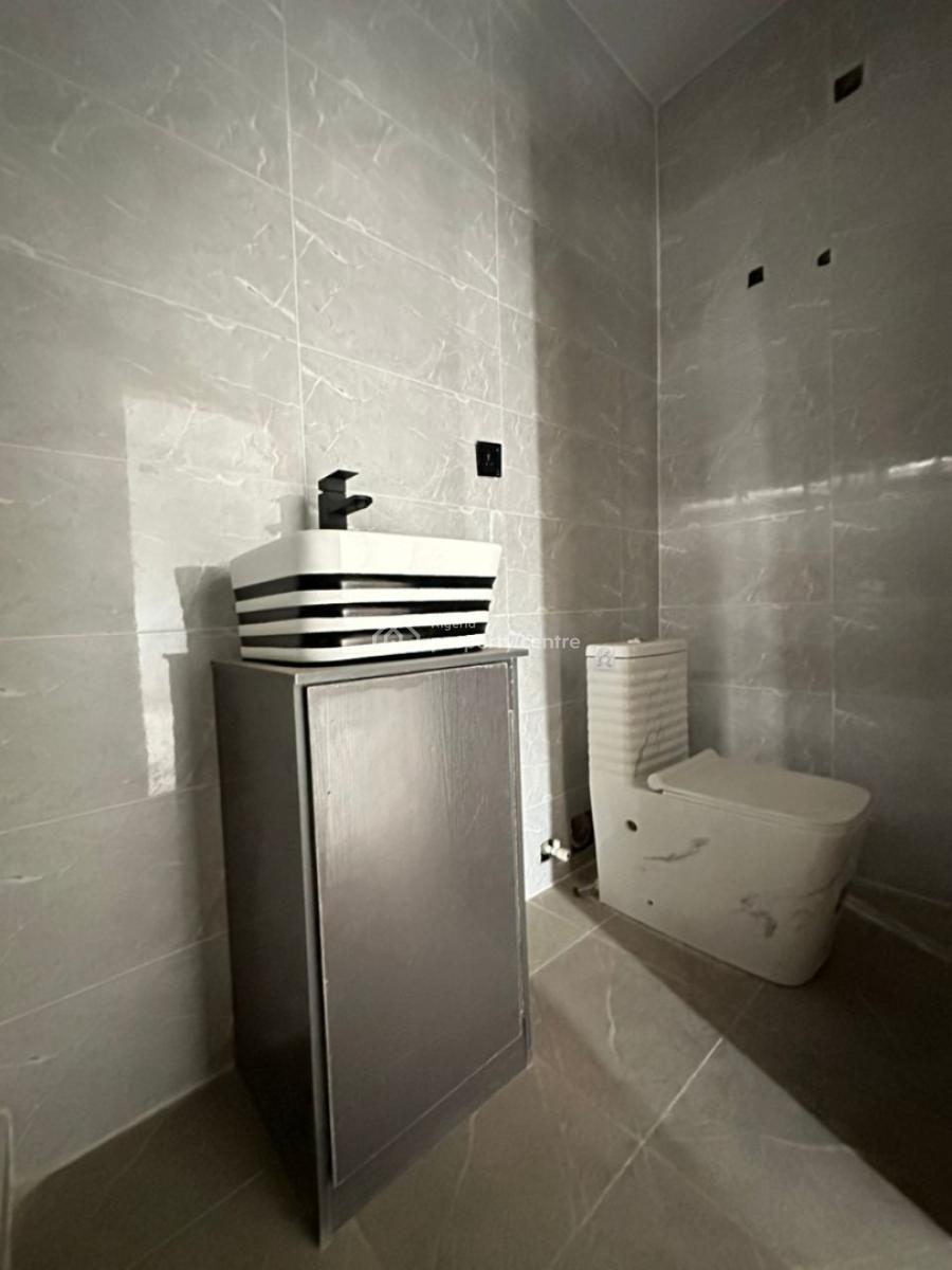 Opulent 3 Bedroom Terrace, Ikota, Lekki, Lagos, House for Sale