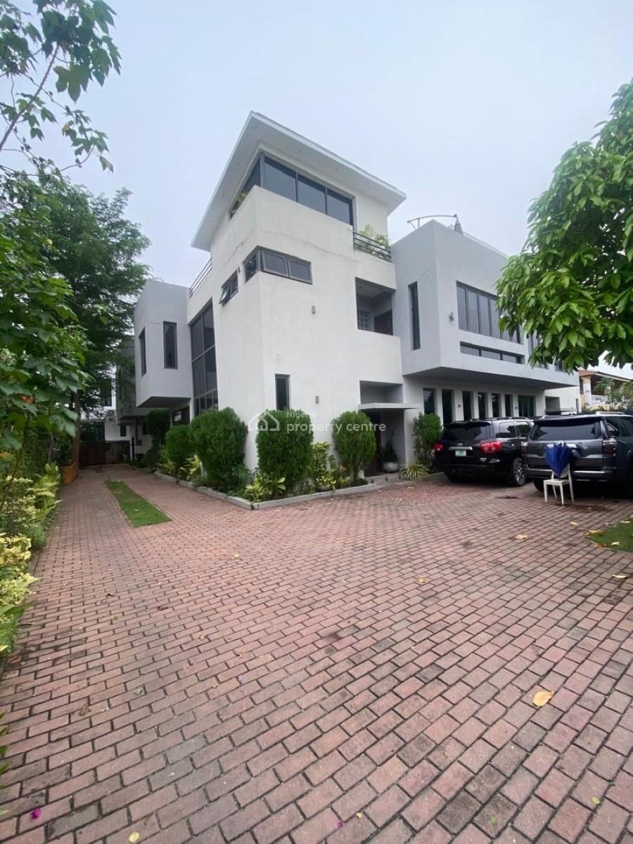 Tastefully 4bedroom Townhouse with Bq at Lekki Phase 1, Lekki Phase 1 Lekki Lagos, Lekki Phase 1, Lekki, Lagos, Semi-detached Bungalow for Rent