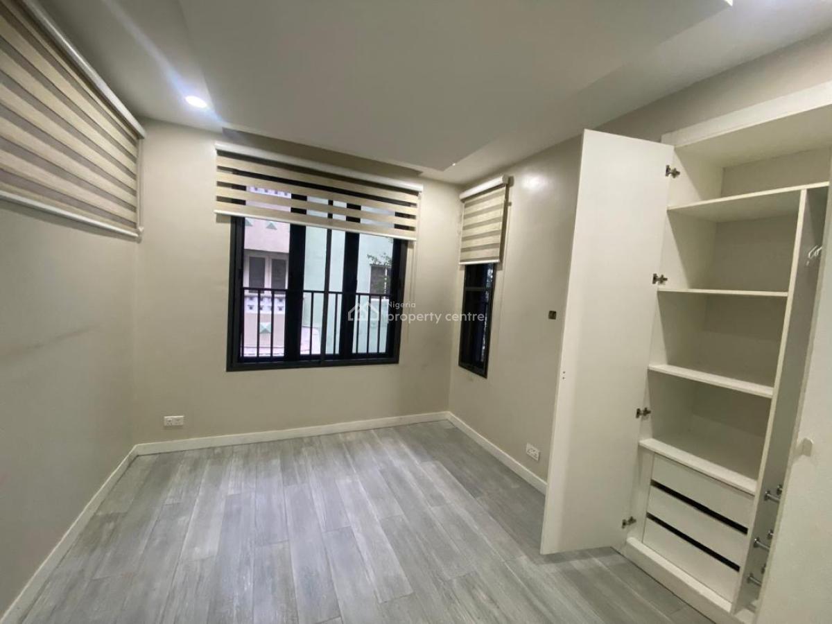 Tastefully 4bedroom Townhouse with Bq at Lekki Phase 1, Lekki Phase 1 Lekki Lagos, Lekki Phase 1, Lekki, Lagos, Semi-detached Bungalow for Rent