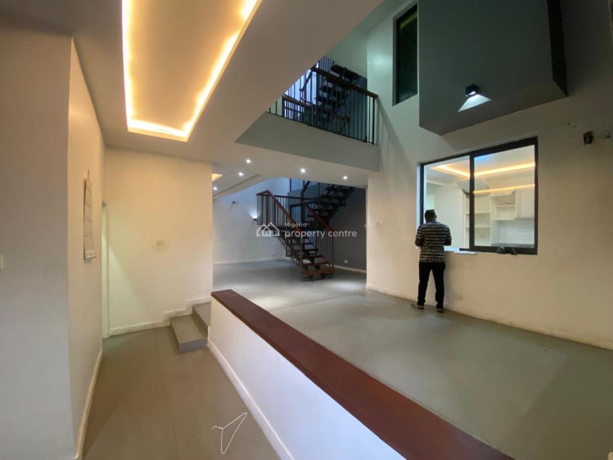 Tastefully 4bedroom Townhouse with Bq at Lekki Phase 1, Lekki Phase 1 Lekki Lagos, Lekki Phase 1, Lekki, Lagos, Semi-detached Bungalow for Rent