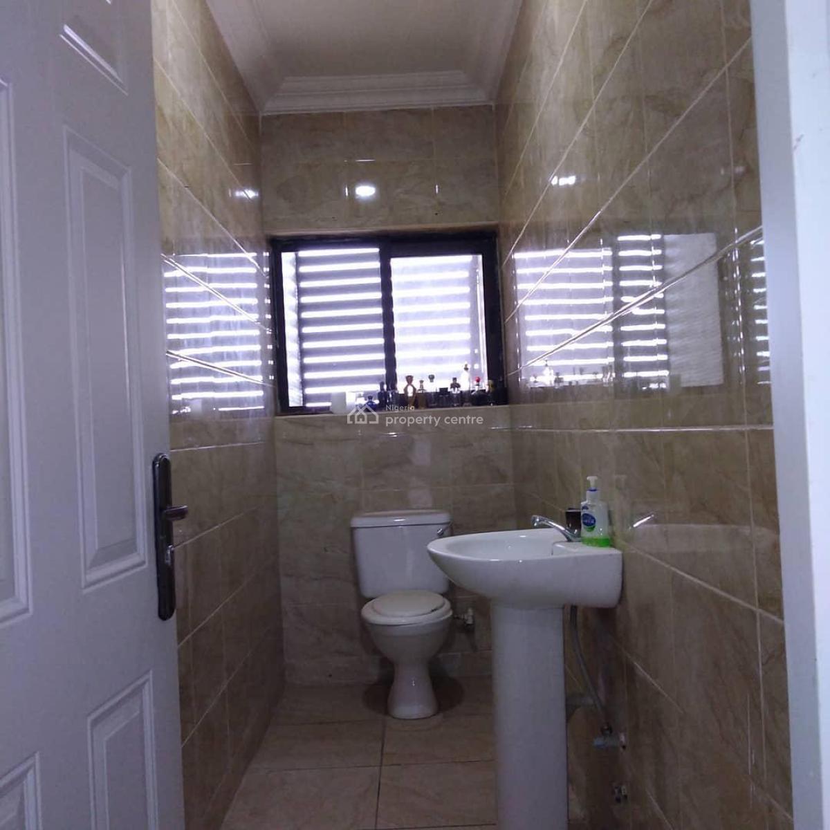 Spacious and Exquisitely Finished 3bedroom Apartment, Maitama District, Abuja, Flat / Apartment for Rent