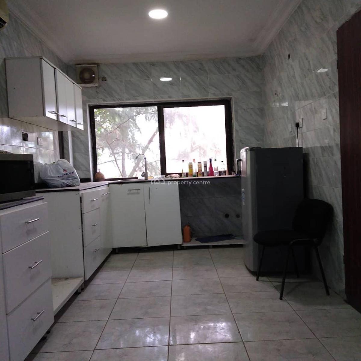 Spacious and Exquisitely Finished 3bedroom Apartment, Maitama District, Abuja, Flat / Apartment for Rent