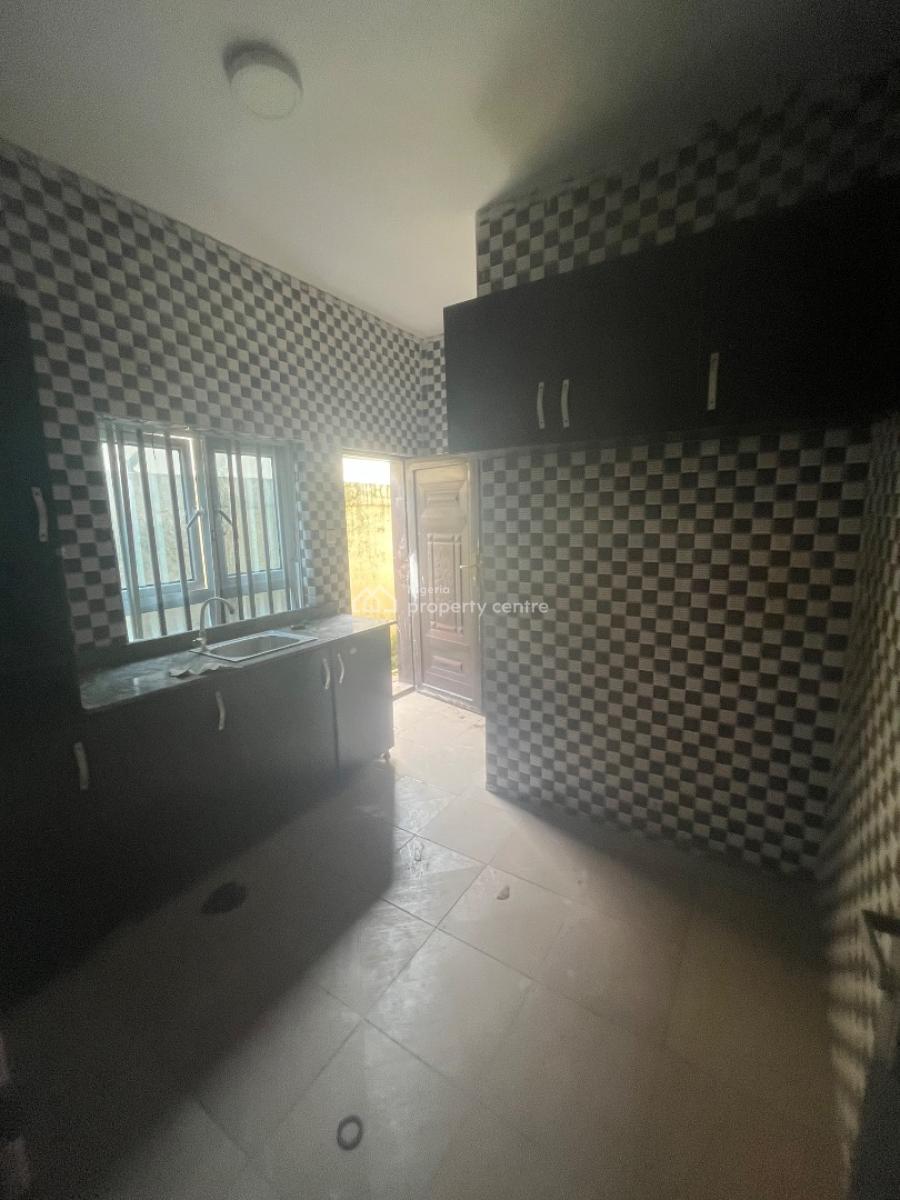 Luxury 2bedroom Beautiful Flat, Mobil Road Ilaje, Ajah, Lagos, Flat / Apartment for Rent