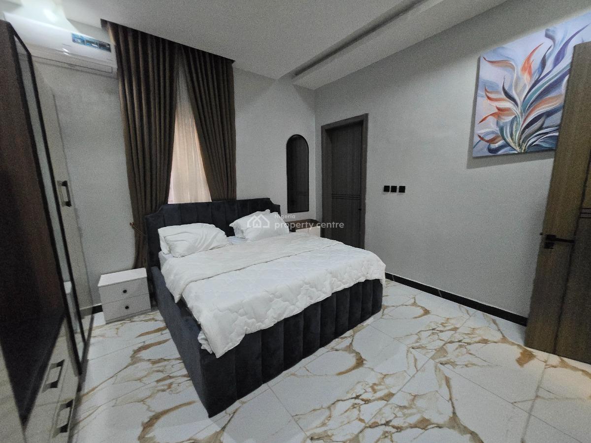 2 Bedroom Flat for Distress, Freedom Way, Lekki Phase 1, Lekki, Lagos, Block of Flats for Sale
