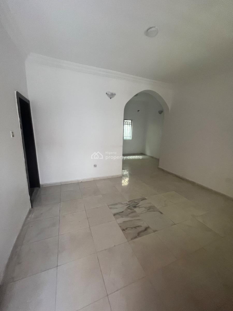 Clean and Nice 2bedroom Apartment, Mobil Road Ilaje, Ajah, Lagos, Flat / Apartment for Rent