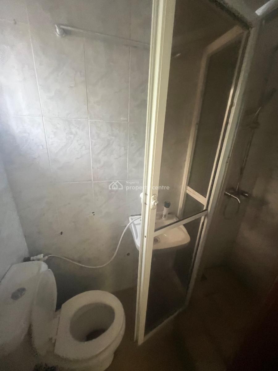 Clean and Nice 2bedroom Apartment, Mobil Road Ilaje, Ajah, Lagos, Flat / Apartment for Rent
