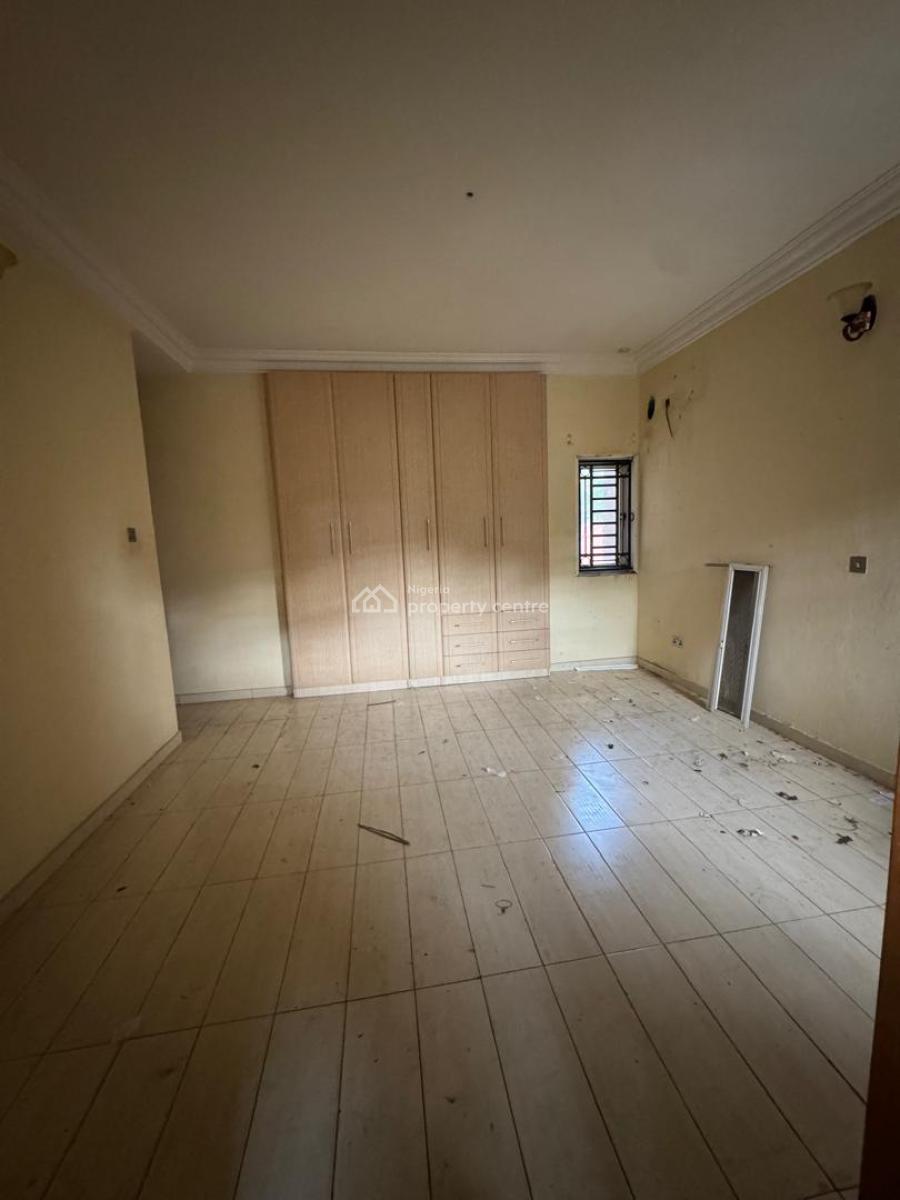 Well Maintained, Spacious, Four Bedroom Terraced Duplex with a Room Bq, Osapa, Lekki, Lagos, Terraced Duplex for Rent