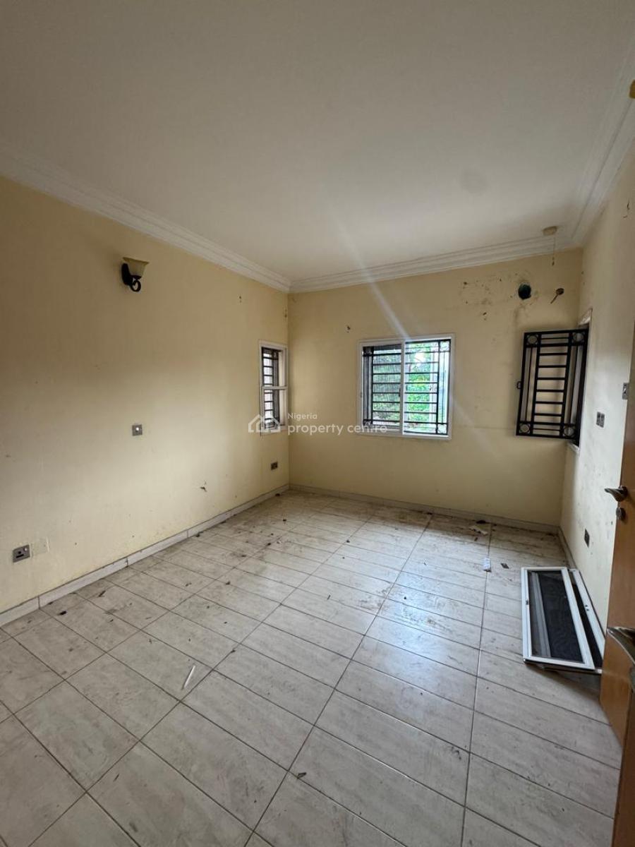Well Maintained, Spacious, Four Bedroom Terraced Duplex with a Room Bq, Osapa, Lekki, Lagos, Terraced Duplex for Rent