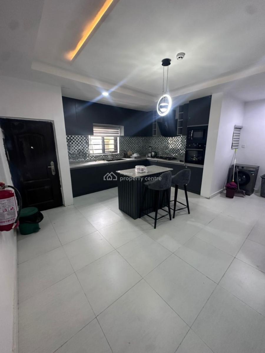 Brandnew fully Furnished & Serviced 3 Bedroom Penthouse, Ologolo, Lekki, Lagos, Flat / Apartment for Rent