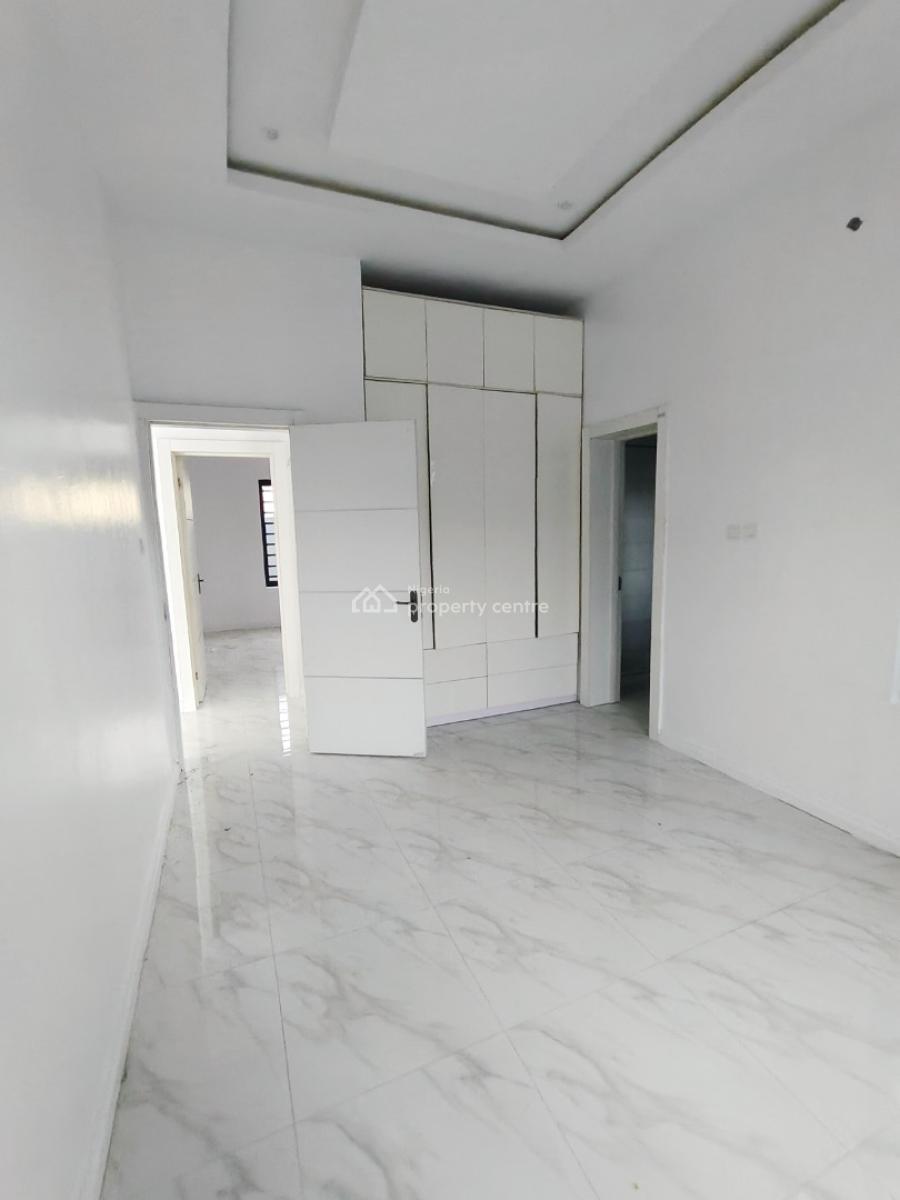 Sharp and Standard 2 Bedrooms Apartment, Peninsula 2 Off Abraham Adesanya, Ajah, Lagos, Flat / Apartment for Rent