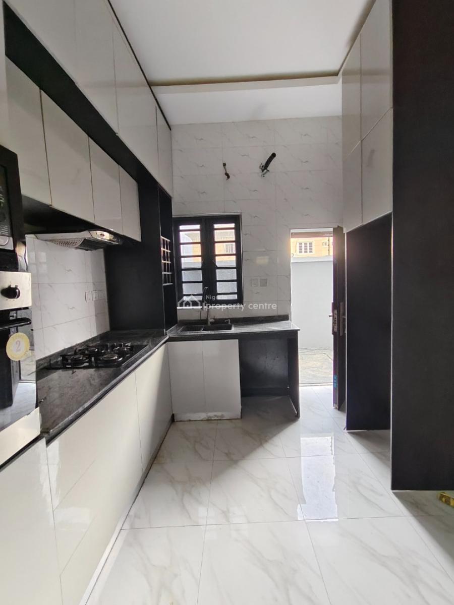 Sharp and Standard 2 Bedrooms Apartment, Peninsula 2 Off Abraham Adesanya, Ajah, Lagos, Flat / Apartment for Rent