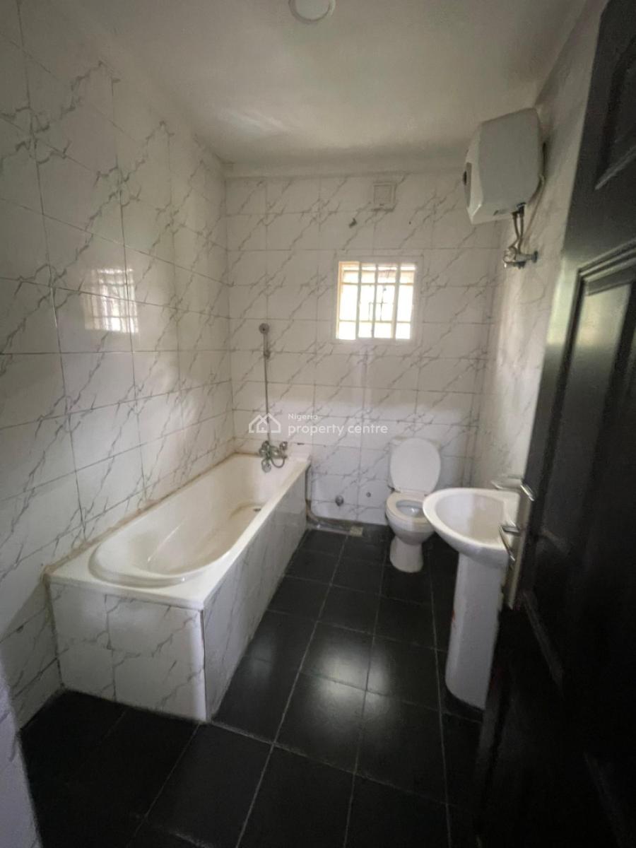 4 Bedrooms Terrace Duplex with Bq, Acs Etc in an Estate 10m Annum, Jabi Airport Road Axis, Jabi, Abuja, Terraced Duplex for Rent