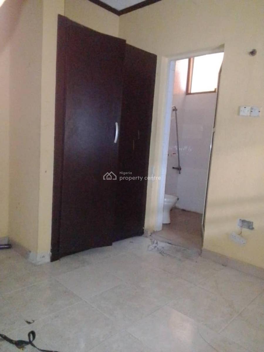 Lovely Three 3 Bedroom Flat, Diamond Estate, Magodo Shangisha, Lagos., Gra Phase 2, Magodo, Lagos, Flat / Apartment for Rent