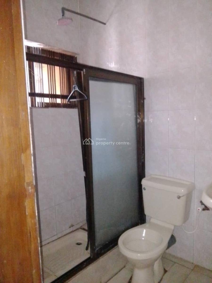 Lovely Three 3 Bedroom Flat, Diamond Estate, Magodo Shangisha, Lagos., Gra Phase 2, Magodo, Lagos, Flat / Apartment for Rent