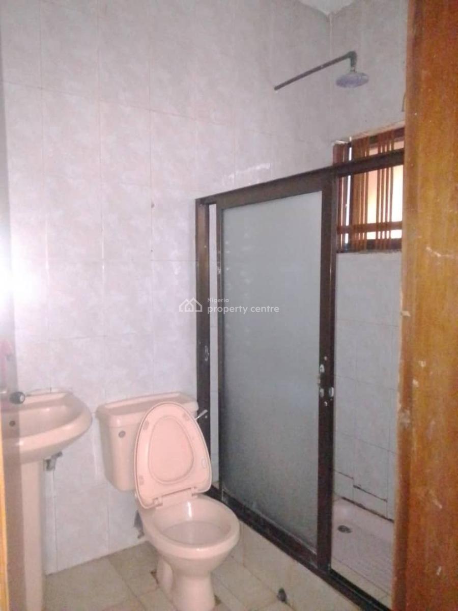 Lovely Three 3 Bedroom Flat, Diamond Estate, Magodo Shangisha, Lagos., Gra Phase 2, Magodo, Lagos, Flat / Apartment for Rent