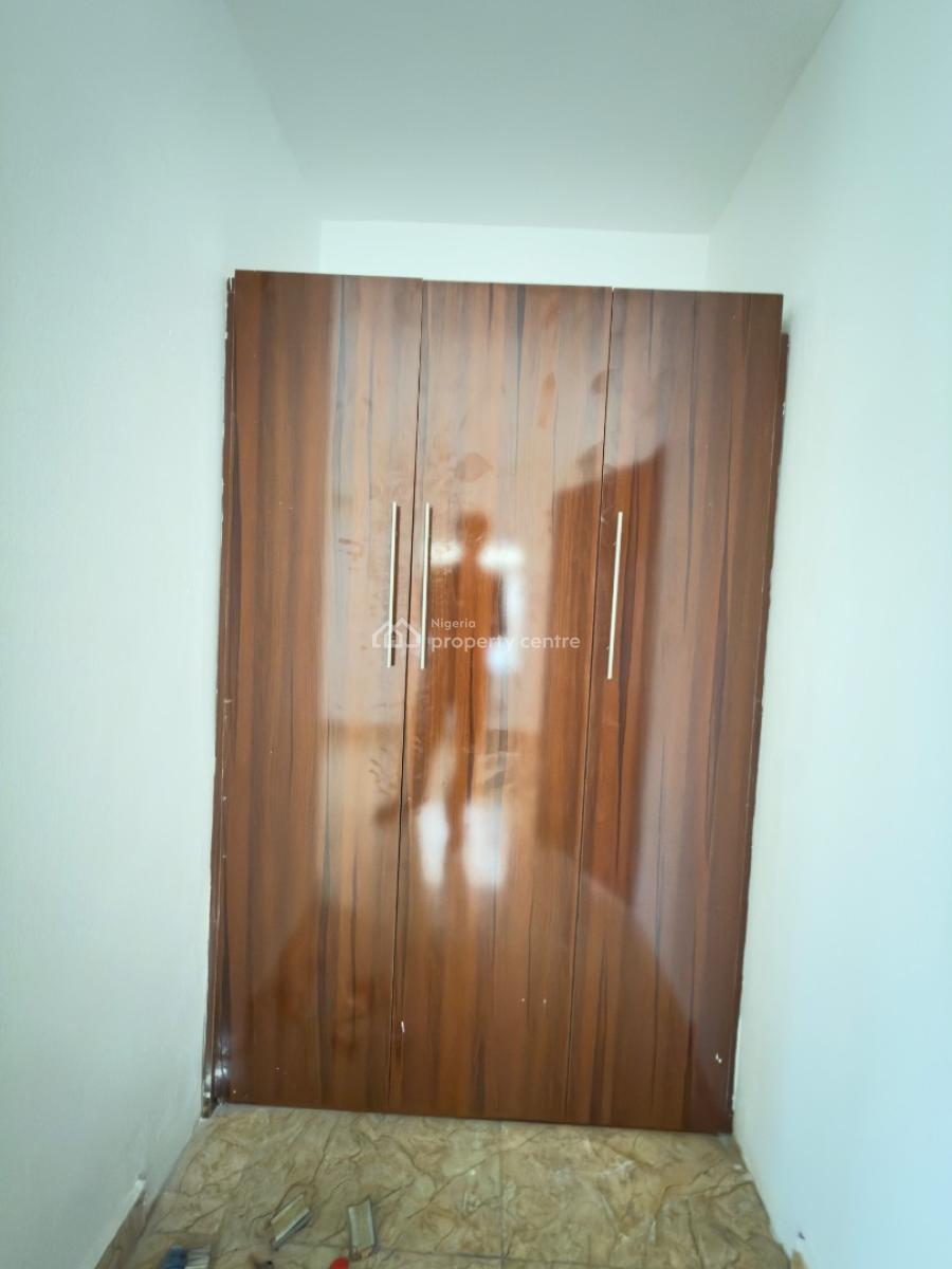 Neatly Revamped 2 Bed Flat, Jahi, Jahi, Abuja, Flat / Apartment for Rent