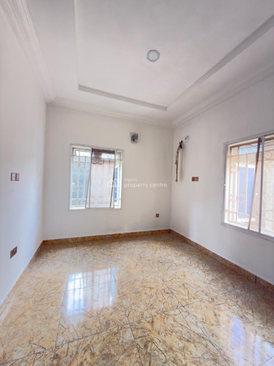 Neatly Revamped 2 Bed Flat, Jahi, Jahi, Abuja, Flat / Apartment for Rent