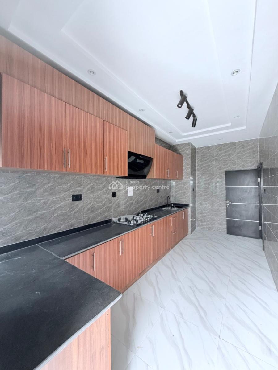 2 Bedroom Apartment Available  in Abijo, Lekki., Abijo, Abijo, Lekki, Lagos, Flat / Apartment for Sale