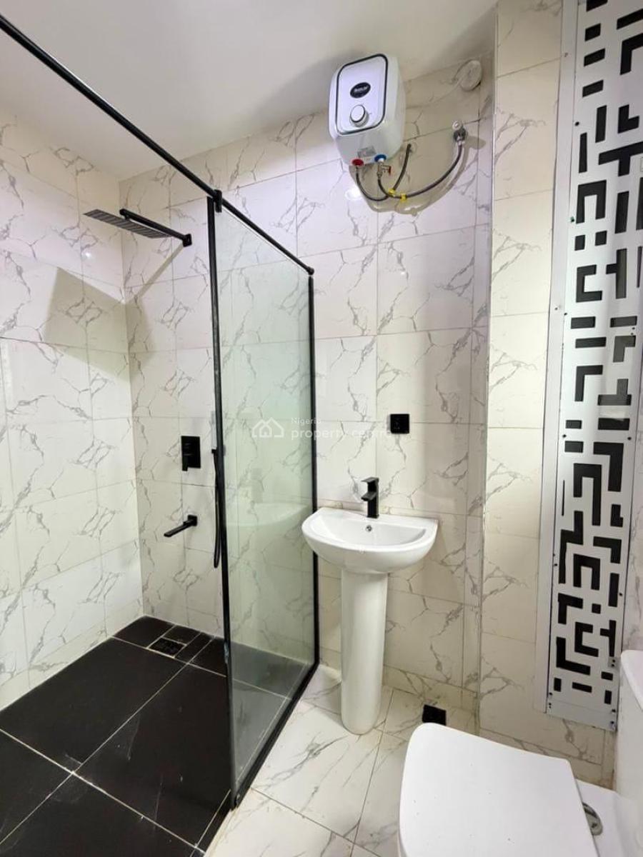 2 Bedroom Apartment in Lekki Phase1, Lekki Phase 1, Lekki, Lagos, Flat / Apartment for Sale