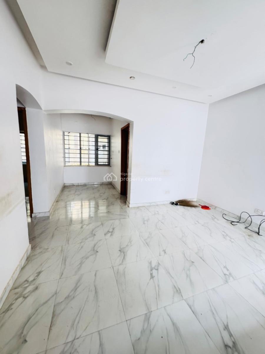Spacious 2bedroom Apartment Available 6m Orchid Road, Orchid Road, Lekki, Lagos, Flat / Apartment for Rent