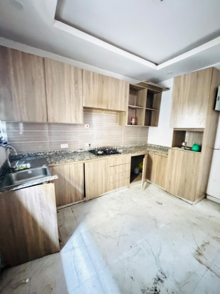 Spacious 2bedroom Apartment Available 6m Orchid Road, Orchid Road, Lekki, Lagos, Flat / Apartment for Rent