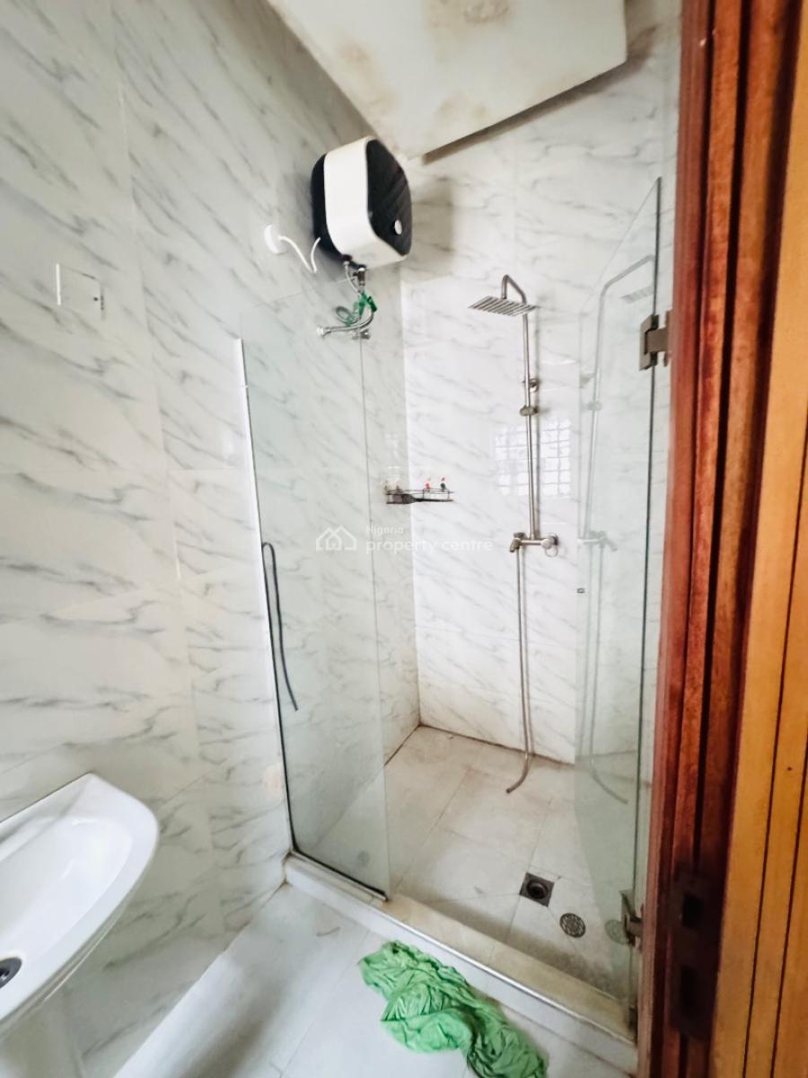 Spacious 2bedroom Apartment Available 6m Orchid Road, Orchid Road, Lekki, Lagos, Flat / Apartment for Rent