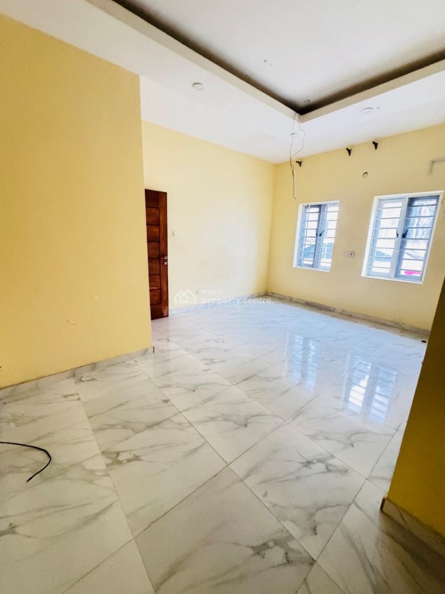 Spacious 2bedroom Apartment Available 6m Orchid Road, Orchid Road, Lekki, Lagos, Flat / Apartment for Rent