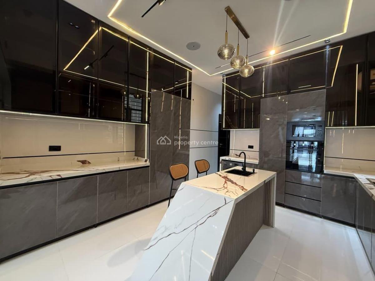 5 Bedroom Apartment in Lekki, Lekki, Lagos, Flat / Apartment for Sale