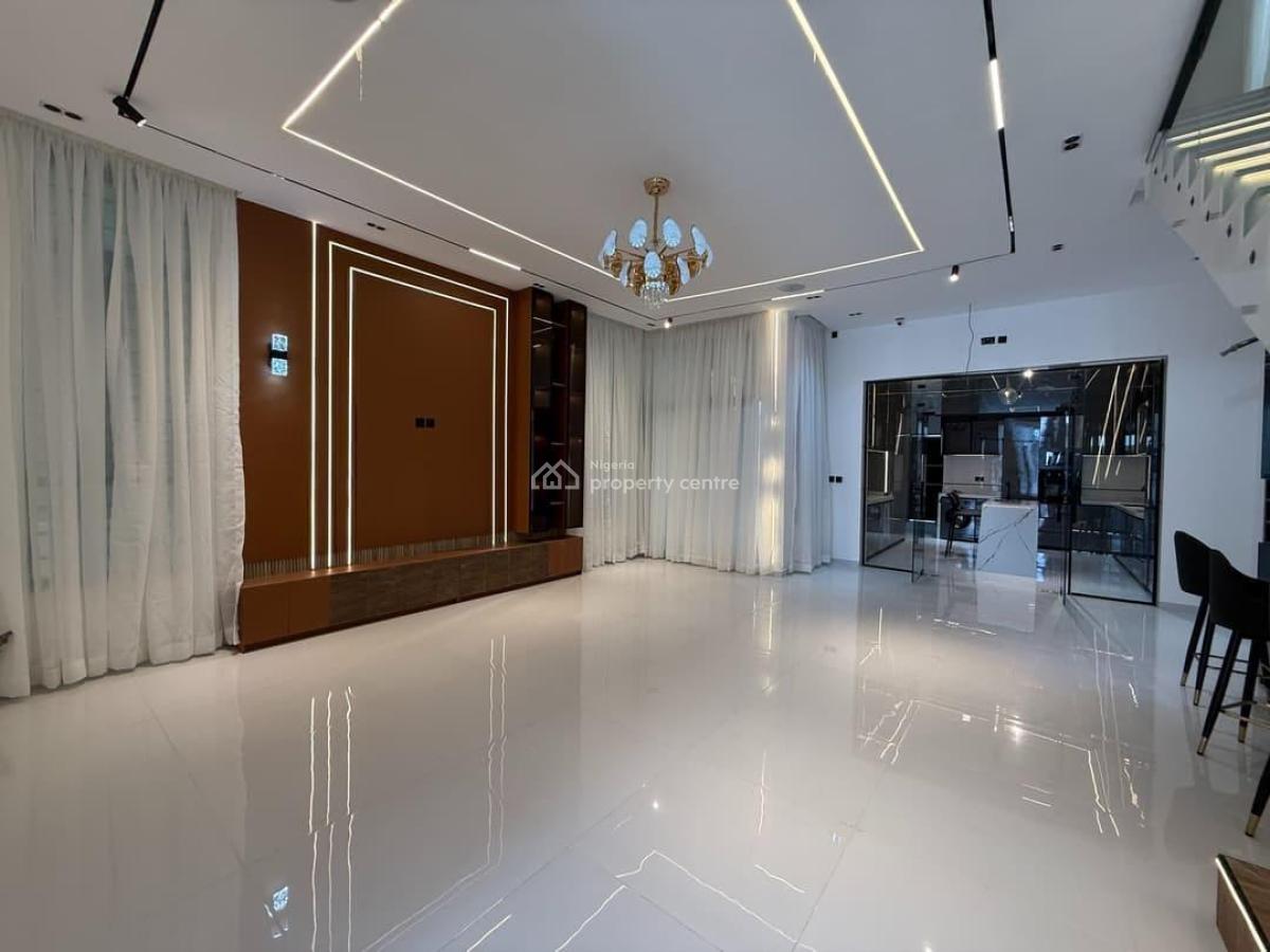 5 Bedroom Apartment in Lekki, Lekki, Lagos, Flat / Apartment for Sale