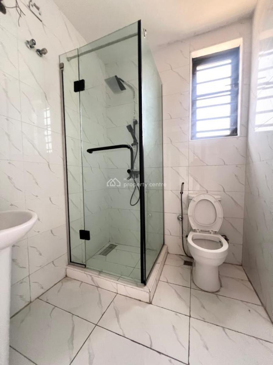 Exquisite 2 Bedroom Apartment with Elevator in a Well Secured Area, Ikate, Ikate, Lekki, Lagos, Block of Flats for Sale