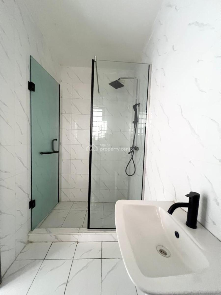 Exquisite 2 Bedroom Apartment with Elevator in a Well Secured Area, Ikate, Ikate, Lekki, Lagos, Block of Flats for Sale