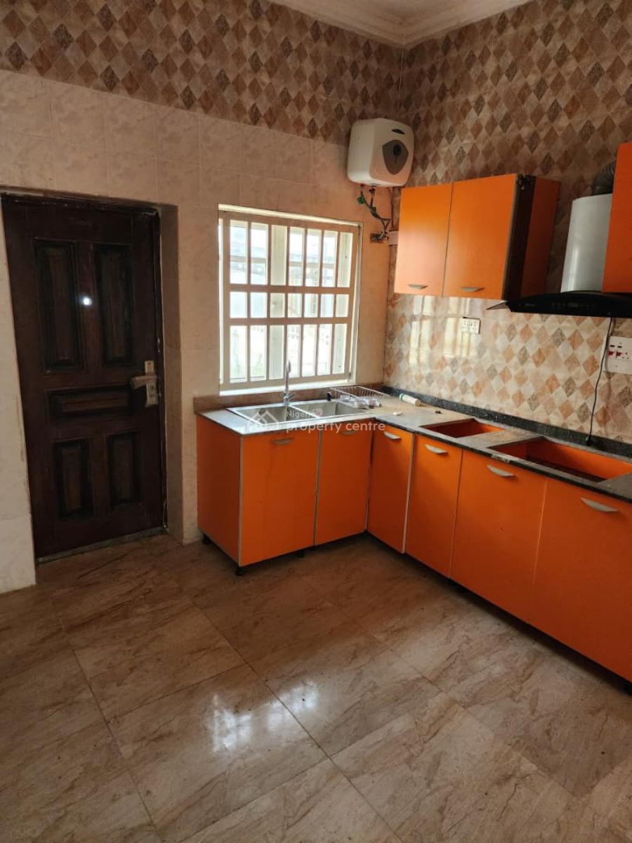 Spacious 2bedroom Apartment Available 5m Orchid, Orchid Road, Lekki, Lagos, Flat / Apartment for Rent