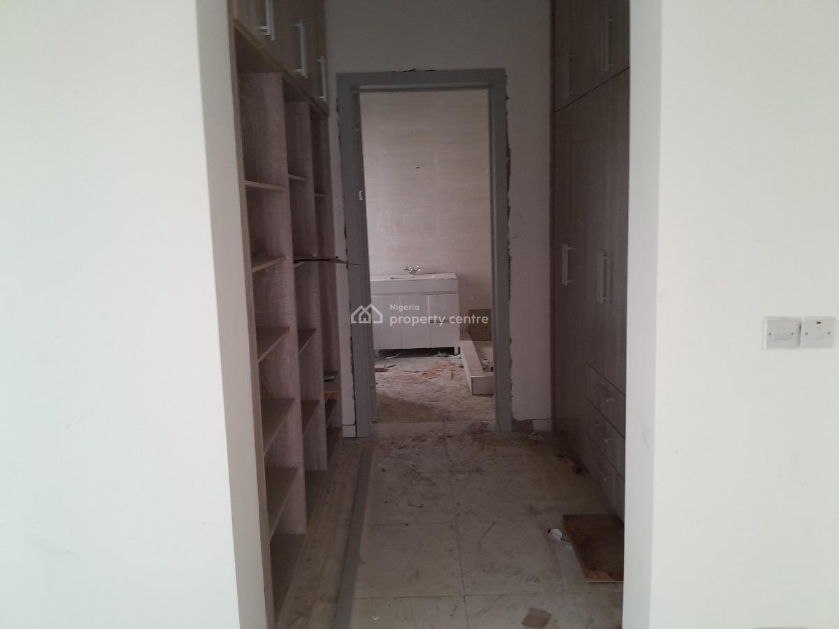 5 Bedroom Semi Detached, Off Admiralty Road, Lekki Phase 1, Lekki, Lagos, House for Sale