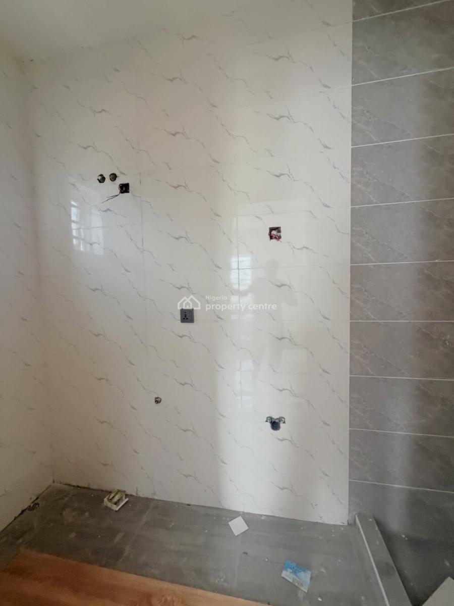 Lovely 2 Bedroom Apartment with Bq, Adeniyi Jones, Adeniyi Jones, Ikeja, Lagos, Block of Flats for Sale