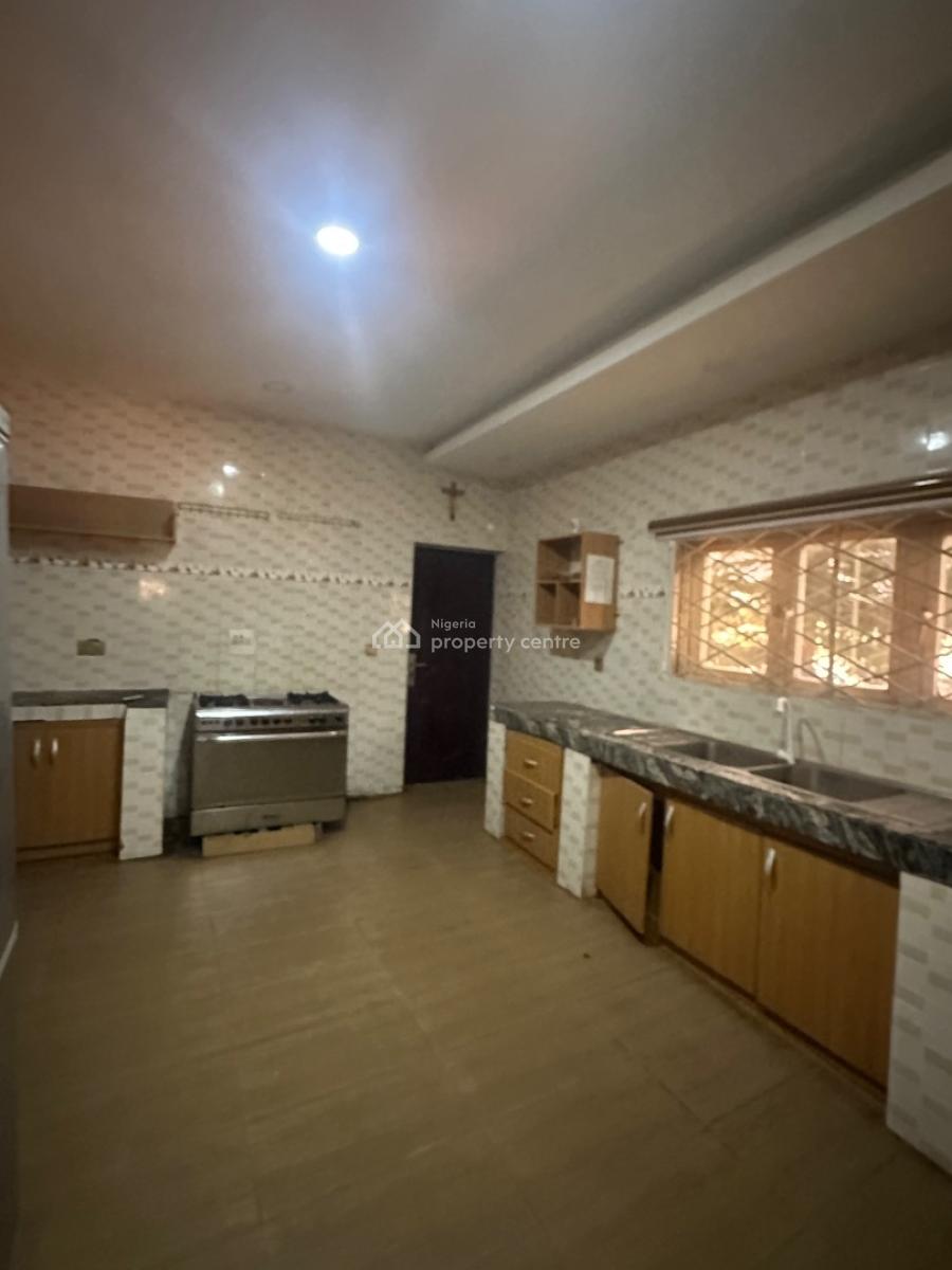 Excellent Spacious 6 Bedroom Duplex with Pool  Standalone, Asokoro District, Abuja, Detached Duplex for Rent