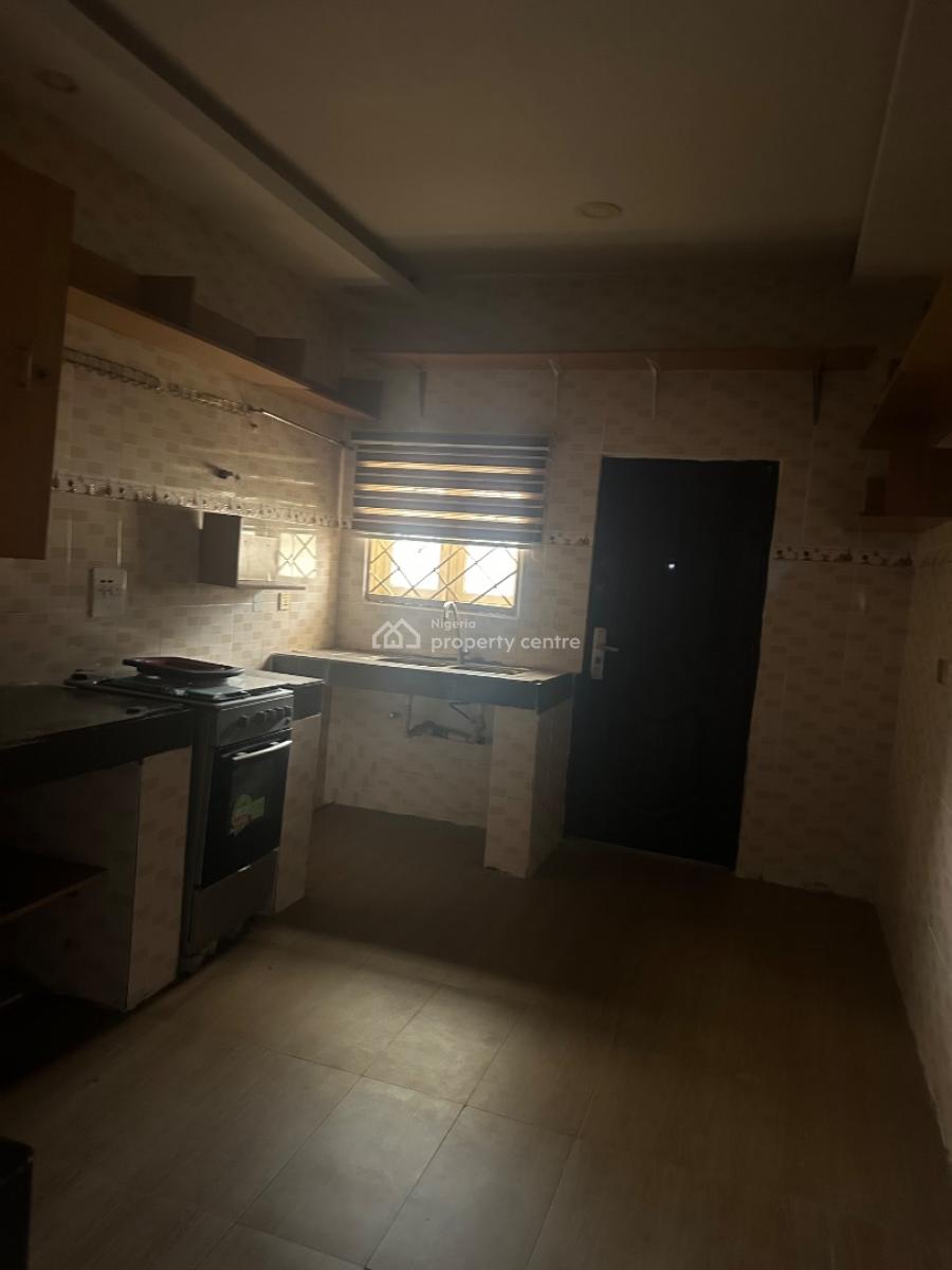 Excellent Spacious 6 Bedroom Duplex with Pool  Standalone, Asokoro District, Abuja, Detached Duplex for Rent