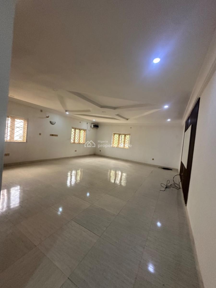 Excellent Spacious 6 Bedroom Duplex with Pool  Standalone, Asokoro District, Abuja, Detached Duplex for Rent