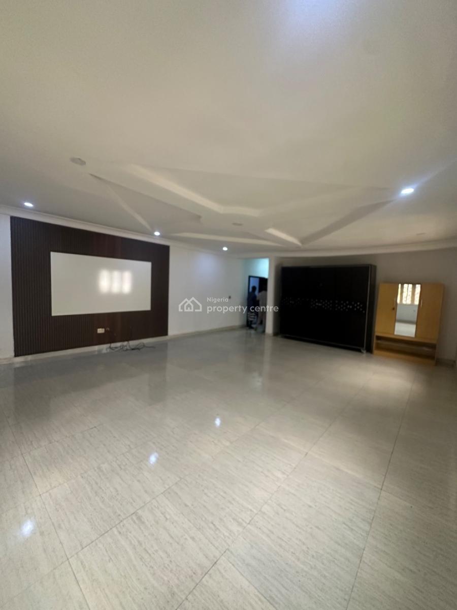 Excellent Spacious 6 Bedroom Duplex with Pool  Standalone, Asokoro District, Abuja, Detached Duplex for Rent